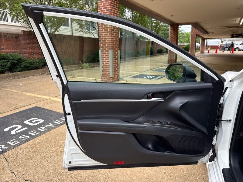 2022 Toyota Camry Hybrid SE Nightshade FWD Arlington VA