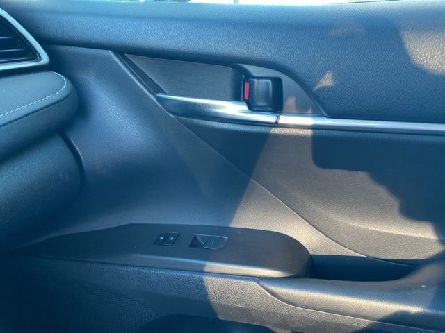 2022 Toyota Camry Hybrid SE Raleigh NC