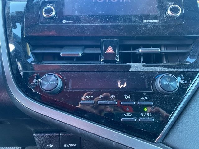 2022 Toyota Camry Hybrid SE Raleigh NC