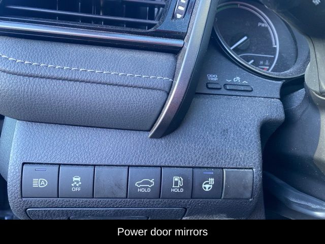 2022 Toyota Camry Hybrid SE Raleigh NC