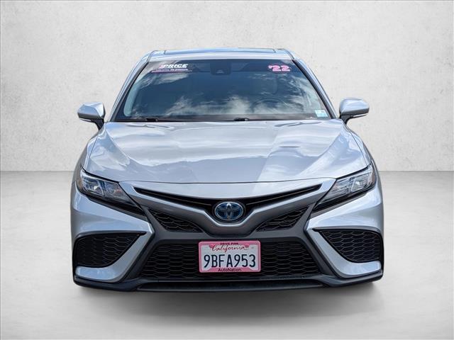 2022 Toyota Camry Hybrid SE