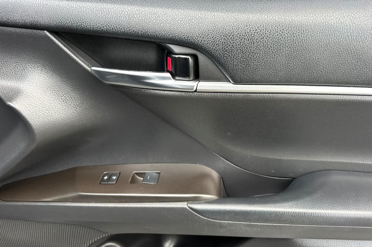 2022 Toyota Camry Hybrid SE Roseville CA