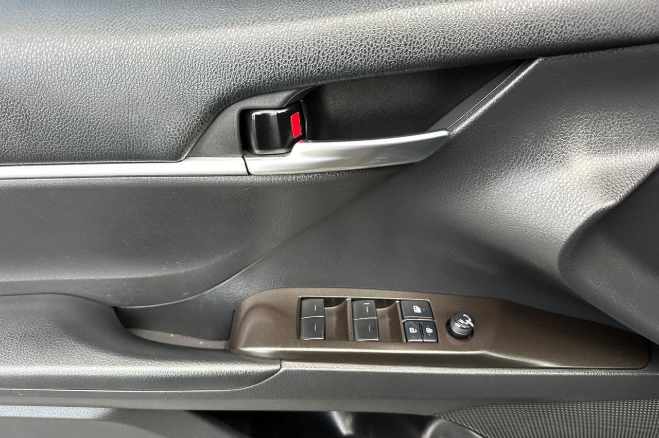 2022 Toyota Camry Hybrid SE Roseville CA