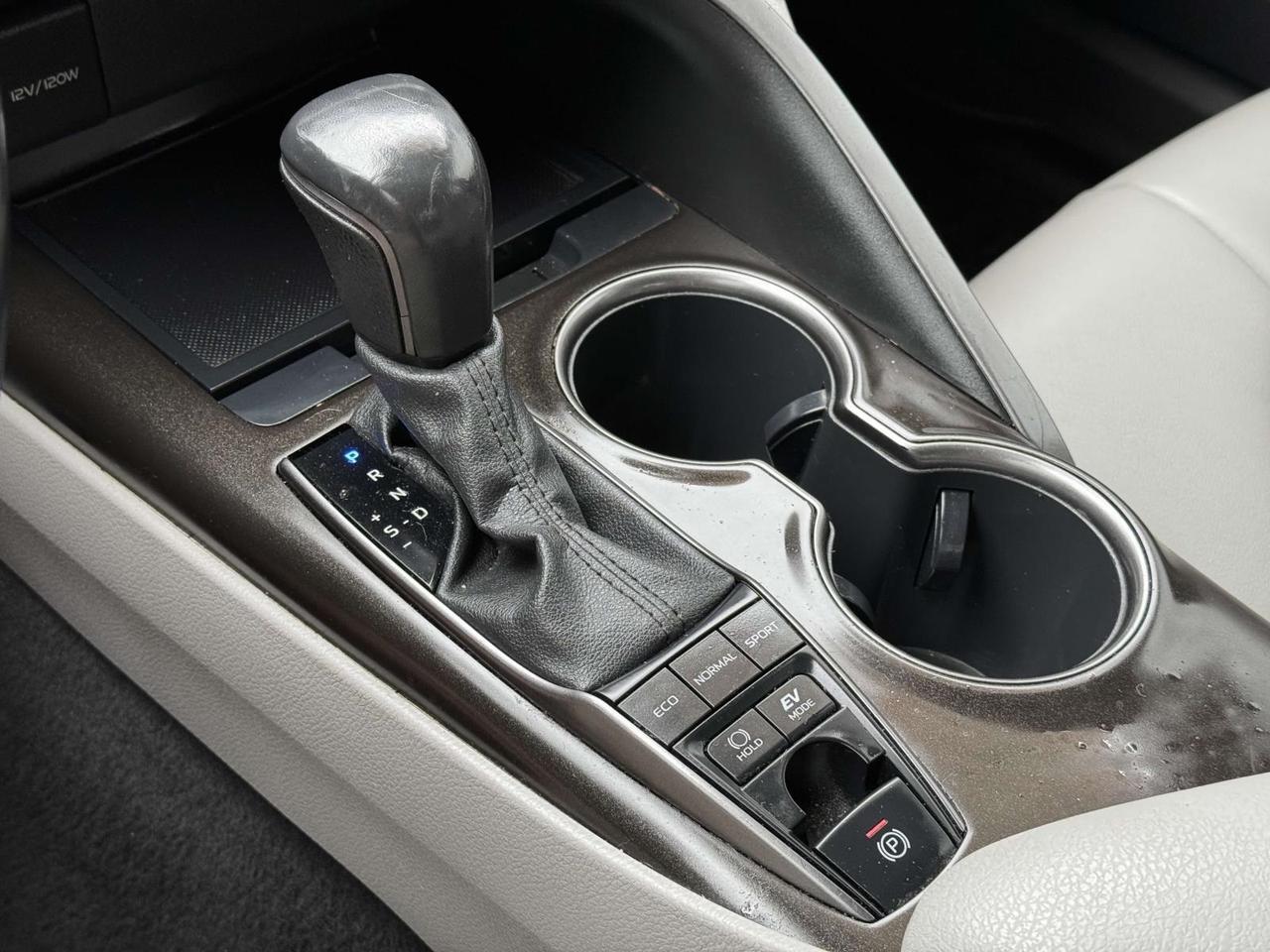 2022 Toyota Camry Hybrid SE Fredericksburg VA