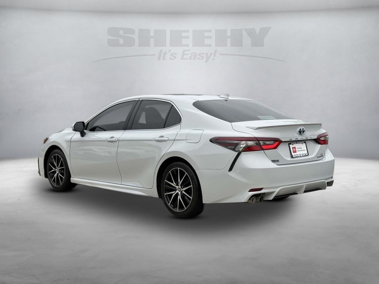 2022 Toyota Camry Hybrid SE Fredericksburg VA