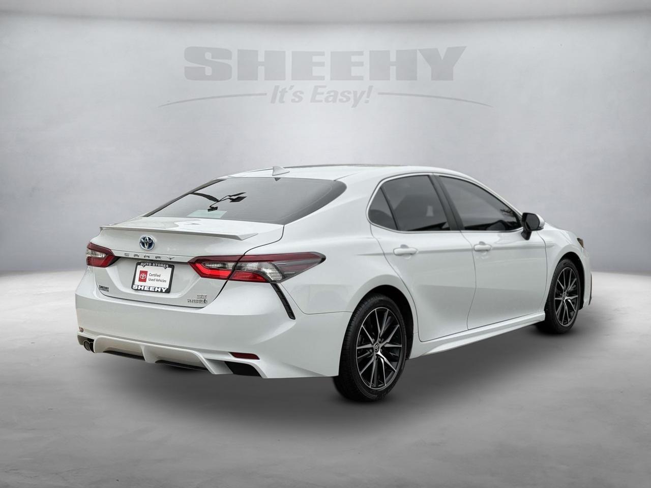 2022 Toyota Camry Hybrid SE Fredericksburg VA