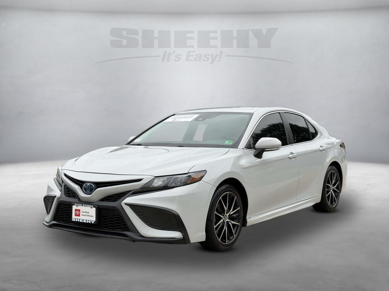 2022 Toyota Camry Hybrid SE Fredericksburg VA