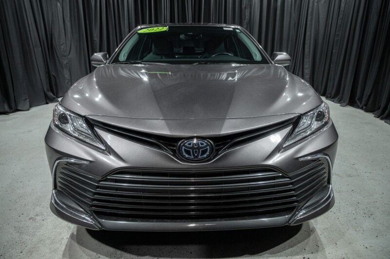 2022 Toyota Camry Hybrid XLE CVT Sedan