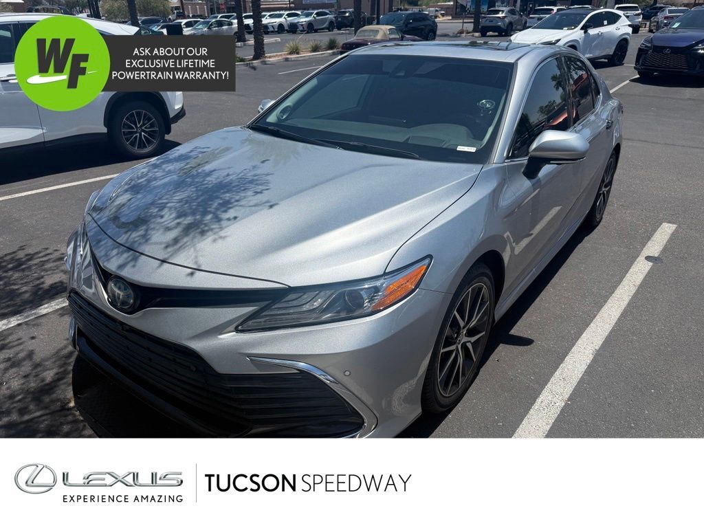 2022 Toyota Camry Hybrid