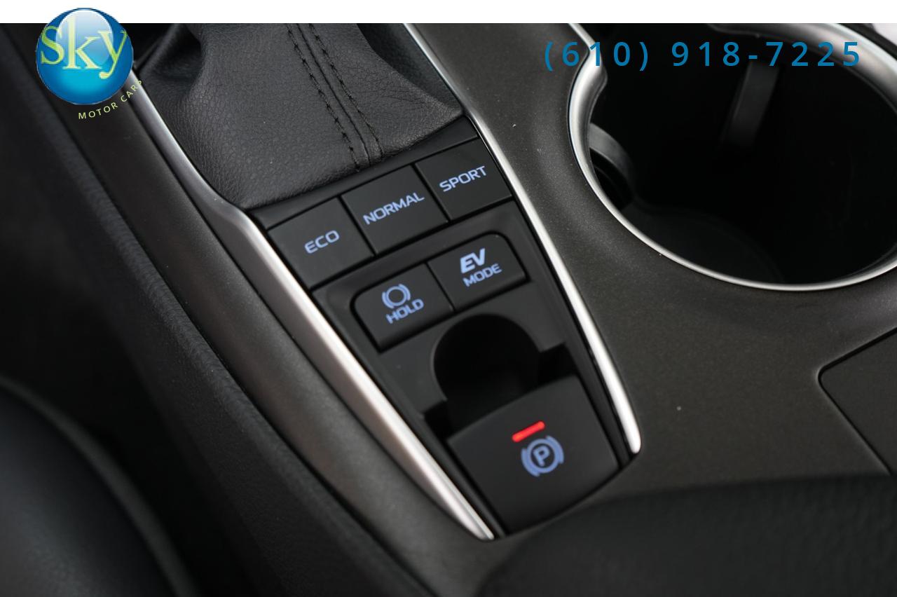 2022 Toyota Camry Hybrid XLE West Chester PA