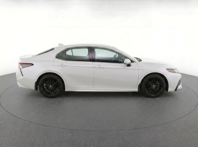 2022 Toyota Camry Hybrid XSE