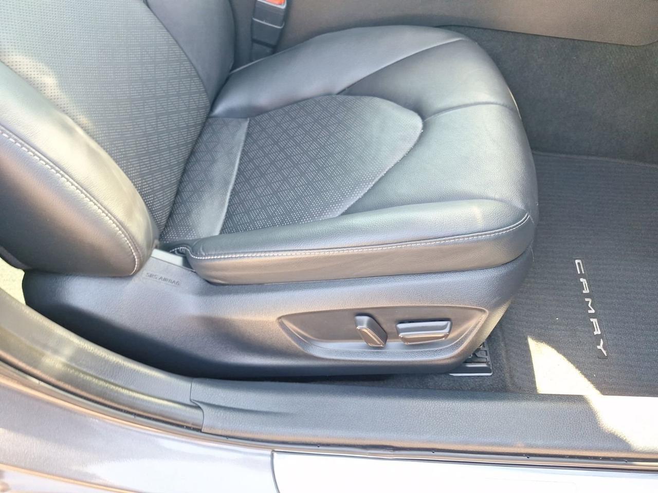 2022 Toyota Camry Hybrid XSE Hurst TX