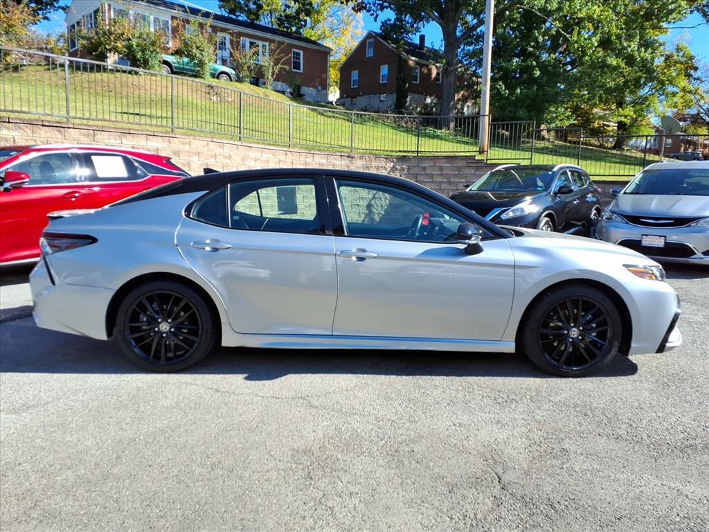 2022 Toyota Camry Hybrid XSE