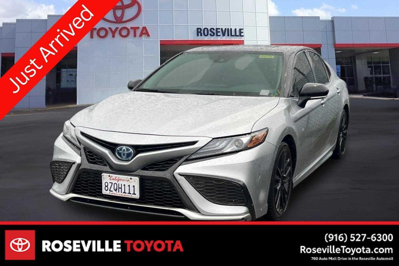2022 Toyota Camry Hybrid XSE