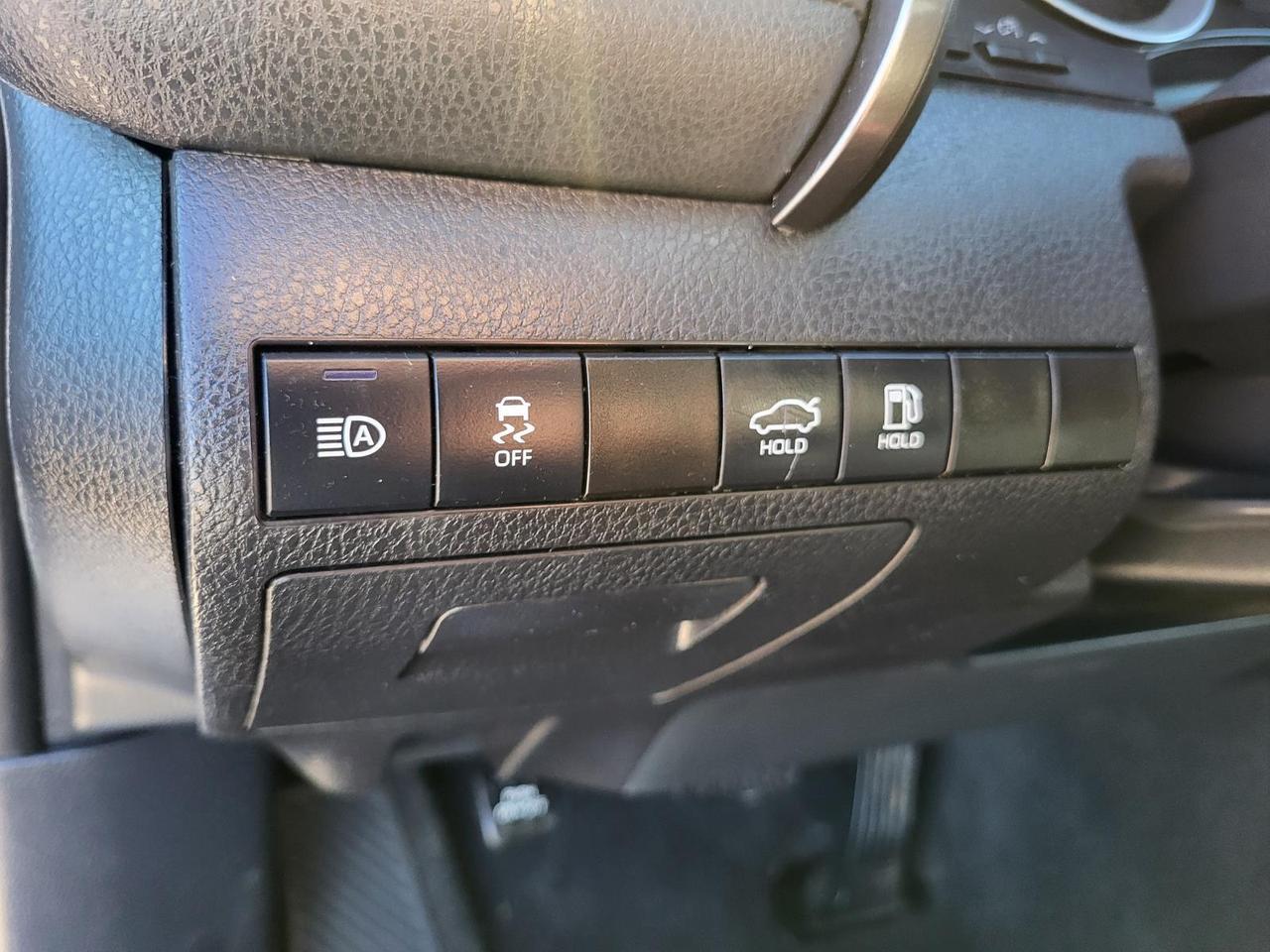 2022 Toyota Camry LE Auto (Natl) Beeville TX