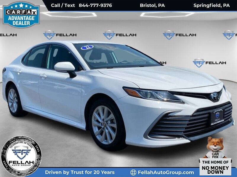 2022 Toyota Camry LE Bristol  PA