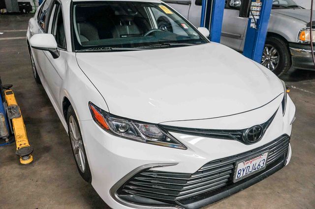 2022 Toyota Camry LE