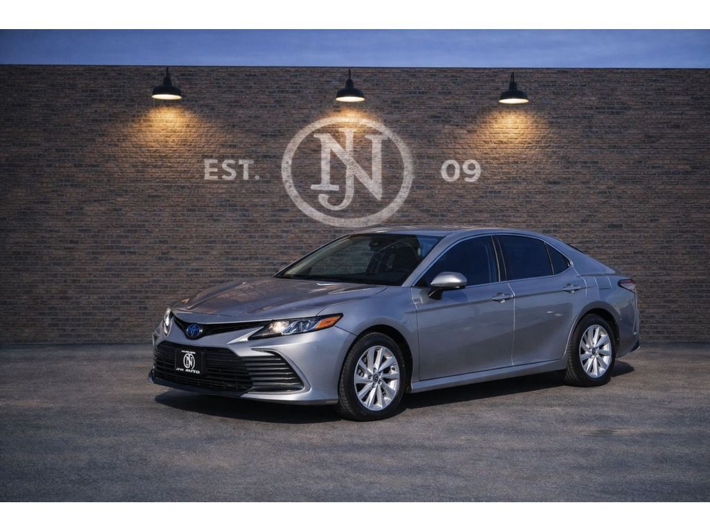 2022 Toyota Camry LE