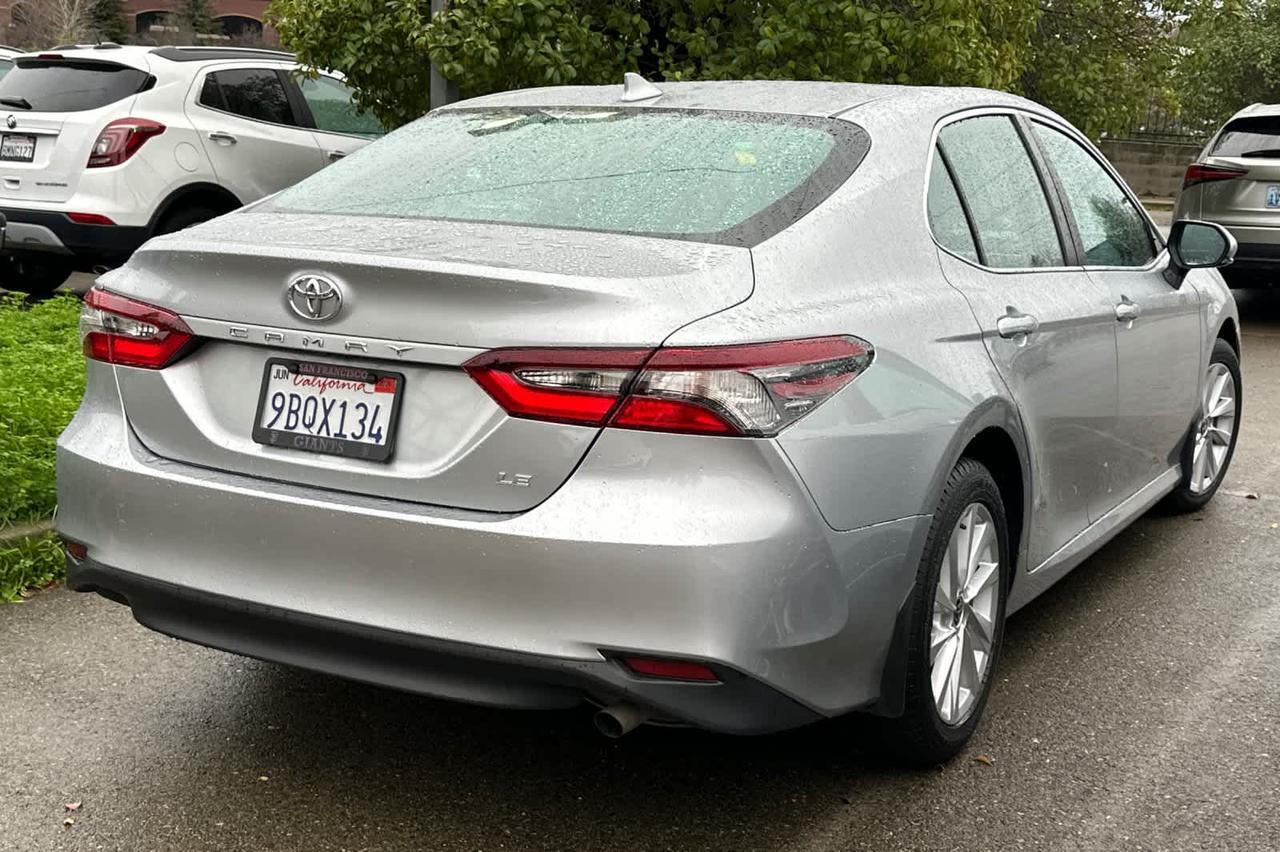 2022 Toyota Camry LE