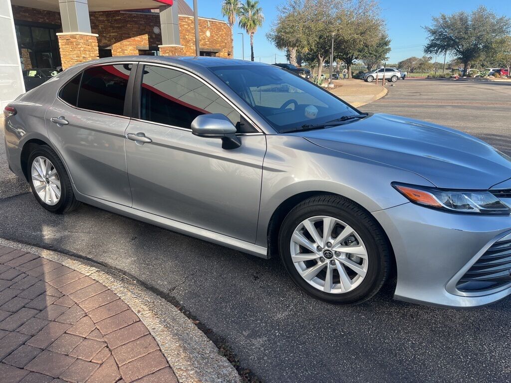 2022 Toyota Camry LE