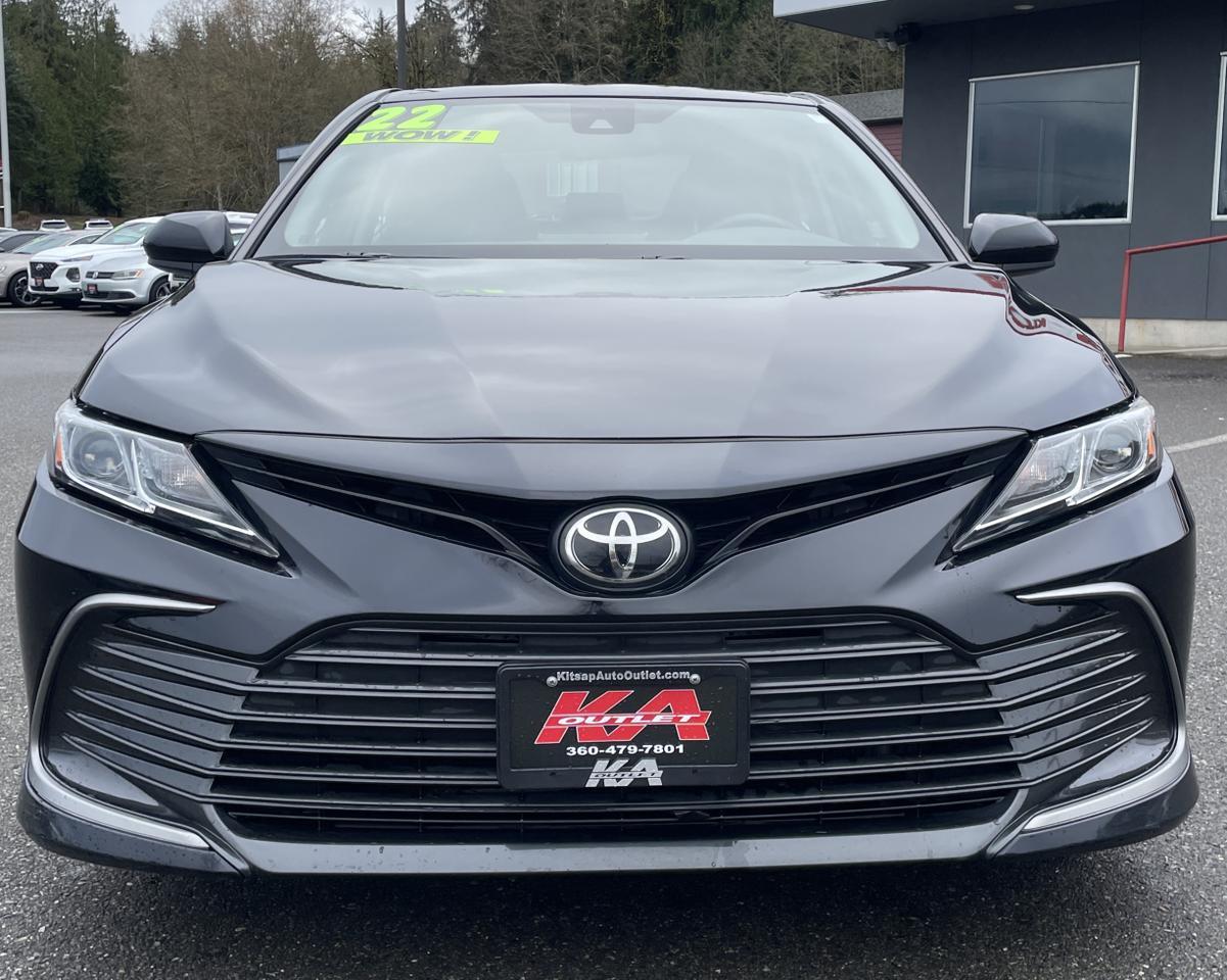 2022 Toyota Camry LE Sedan 4D