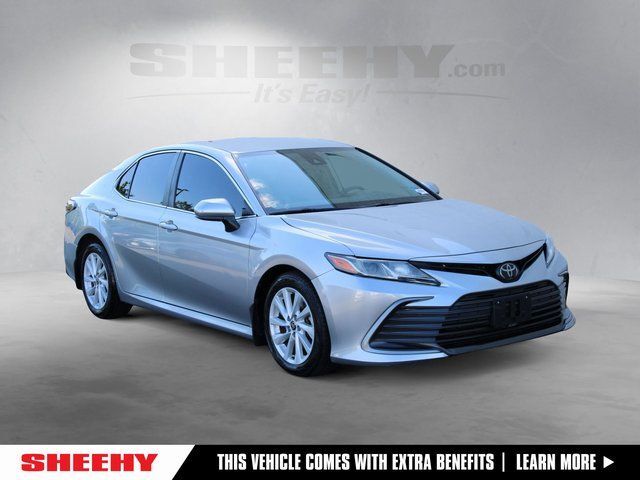 2022 Toyota Camry LE