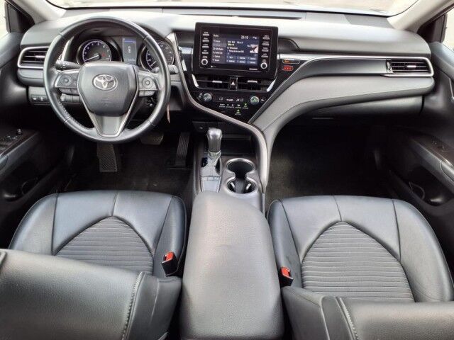 2022 Toyota Camry SE  TX