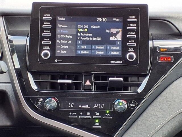 2022 Toyota Camry SE  TX