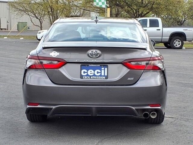2022 Toyota Camry SE  TX