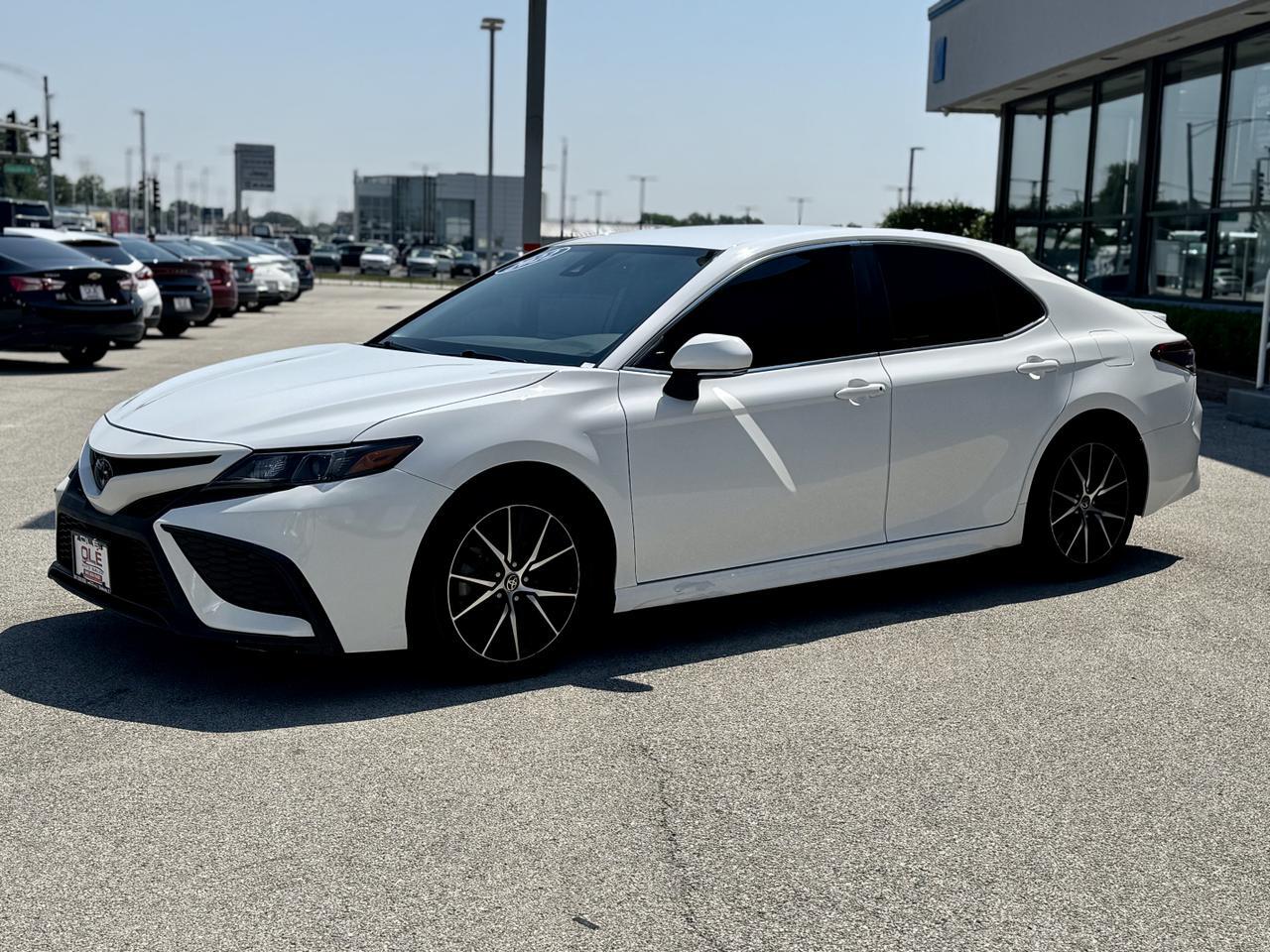 2022 Toyota Camry SE Elmhurst IL