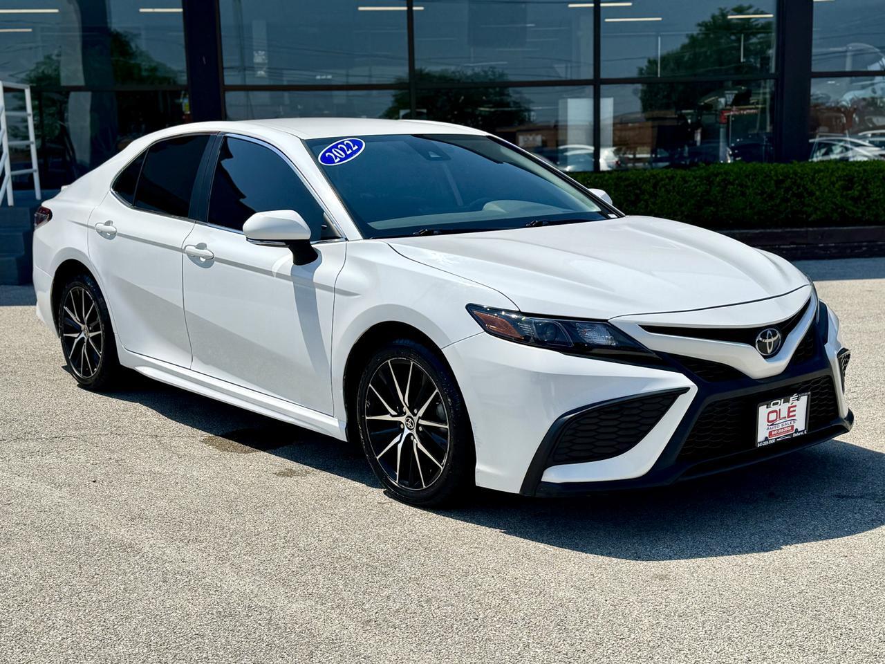 2022 Toyota Camry SE