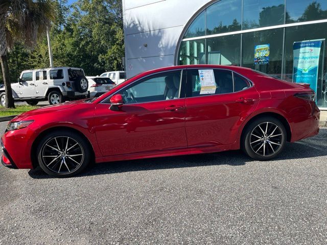 2022 Toyota Camry SE