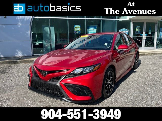 2022 Toyota Camry SE