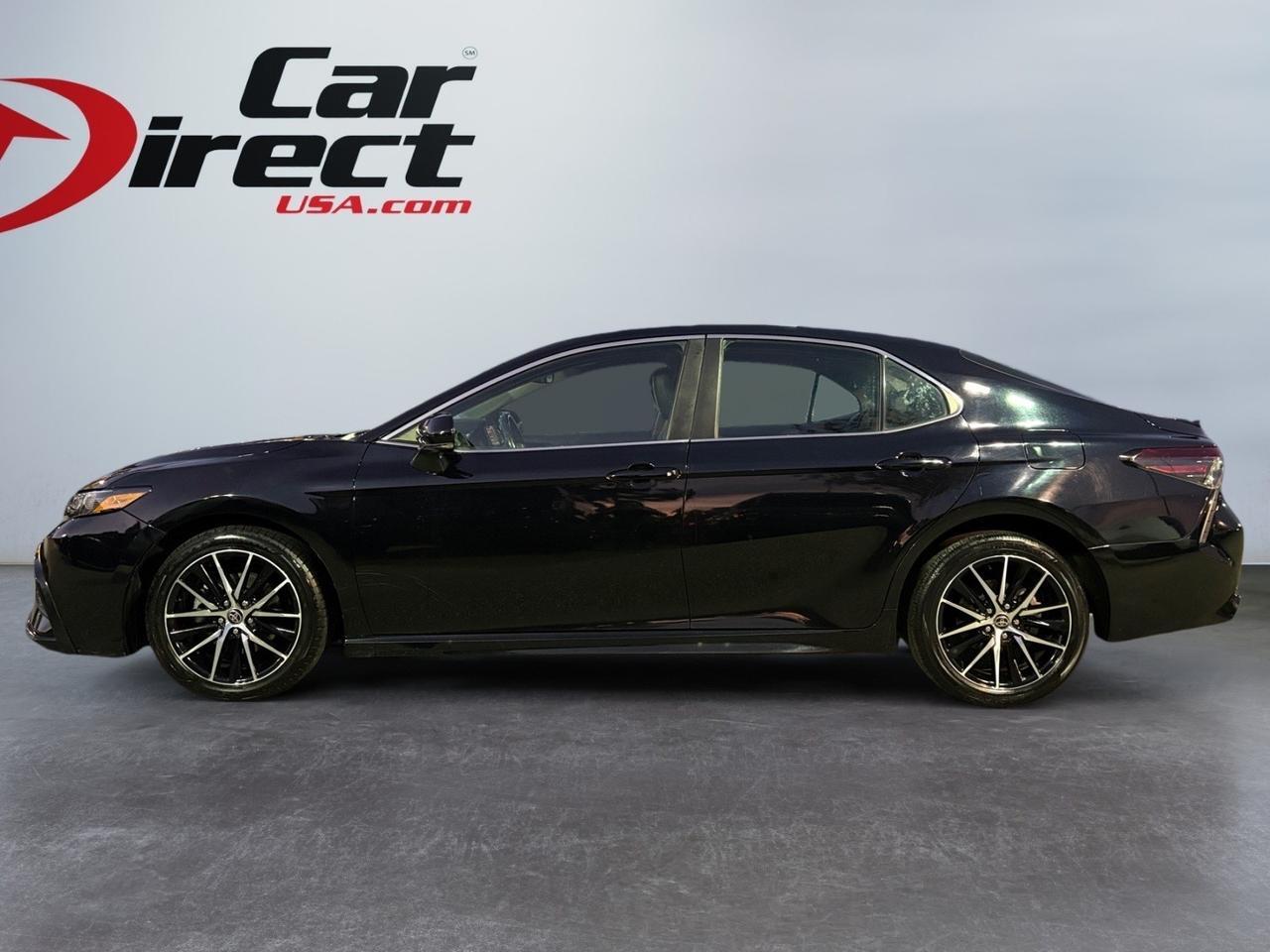 2022 Toyota Camry SE, LANE KEEP ASSIST, FORWARD COLLISION ALERT, PADDLE SHIFTERS, REMOTE KEYLESS ENTRY, CLEAN CARFAX, VIRGINIA OWNED VEHICLE, DRIVE DOWN THE ROAD IN THIS TOYOTA!