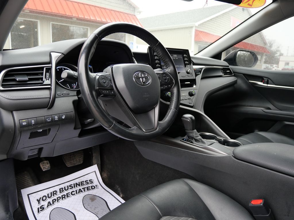 2022 Toyota Camry SE