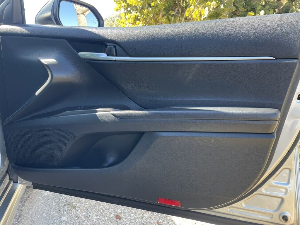 2022 Toyota Camry SE NIGHTSHADE EDITION~1 OWNER, CLEAN CARFAX~ONLINE FINANCE AND SHIPPING AVAILABLE!!!!! Sarasota FL