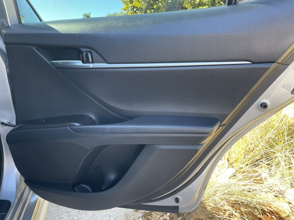 2022 Toyota Camry SE NIGHTSHADE EDITION~1 OWNER, CLEAN CARFAX~ONLINE FINANCE AND SHIPPING AVAILABLE!!!!! Sarasota FL