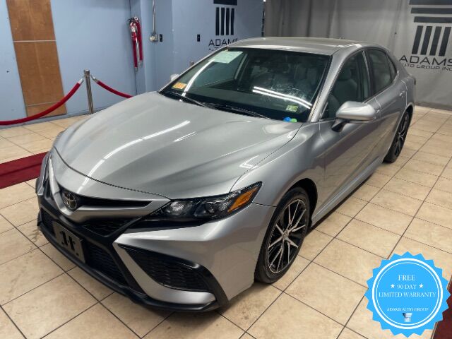 2022 Toyota Camry SE Nightshade Edition