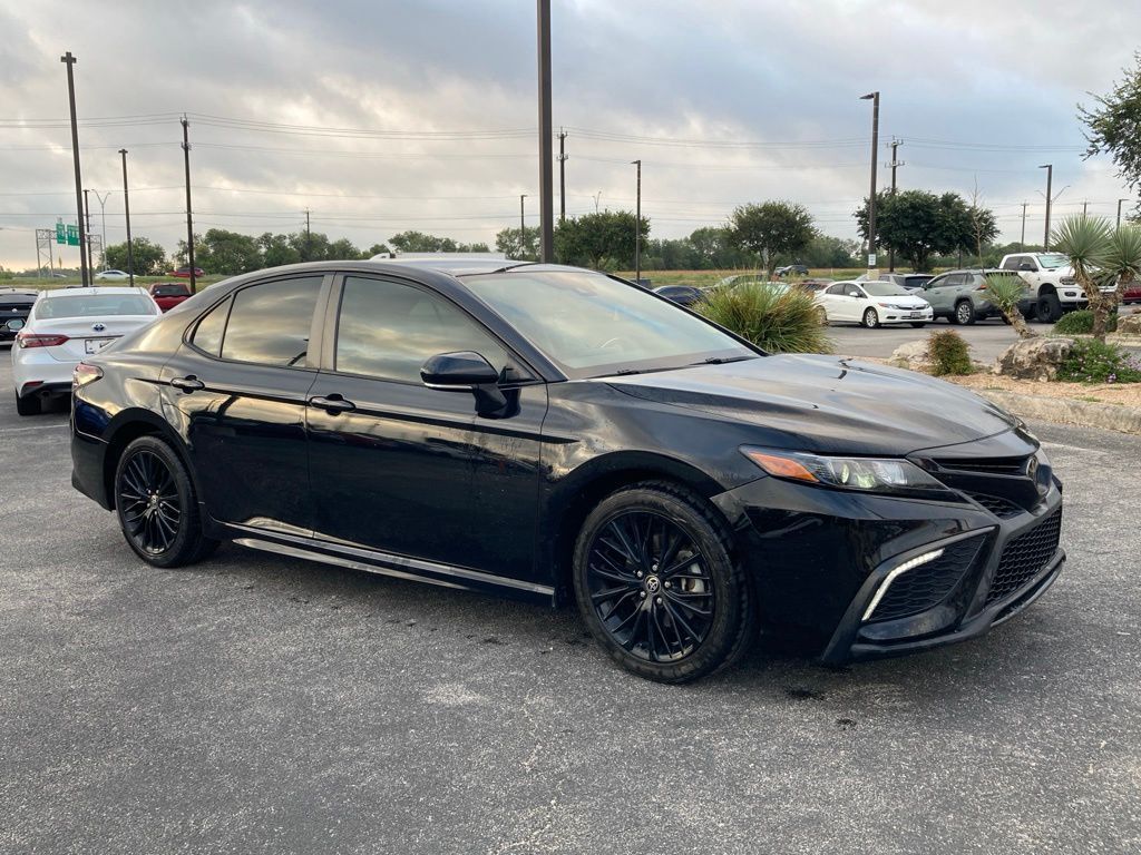 2022 Toyota Camry SE Nightshade