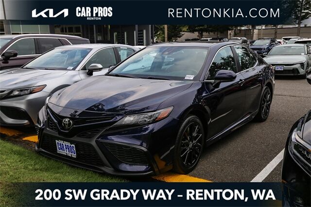 2022 Toyota Camry SE