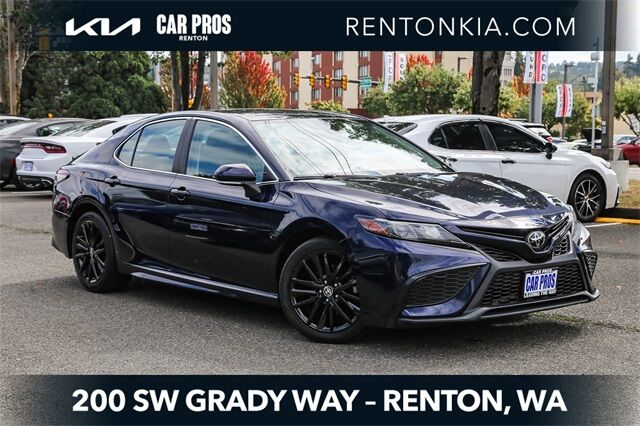 2022 Toyota Camry SE