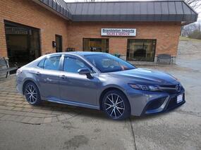 Toyota Camry SE 2022
