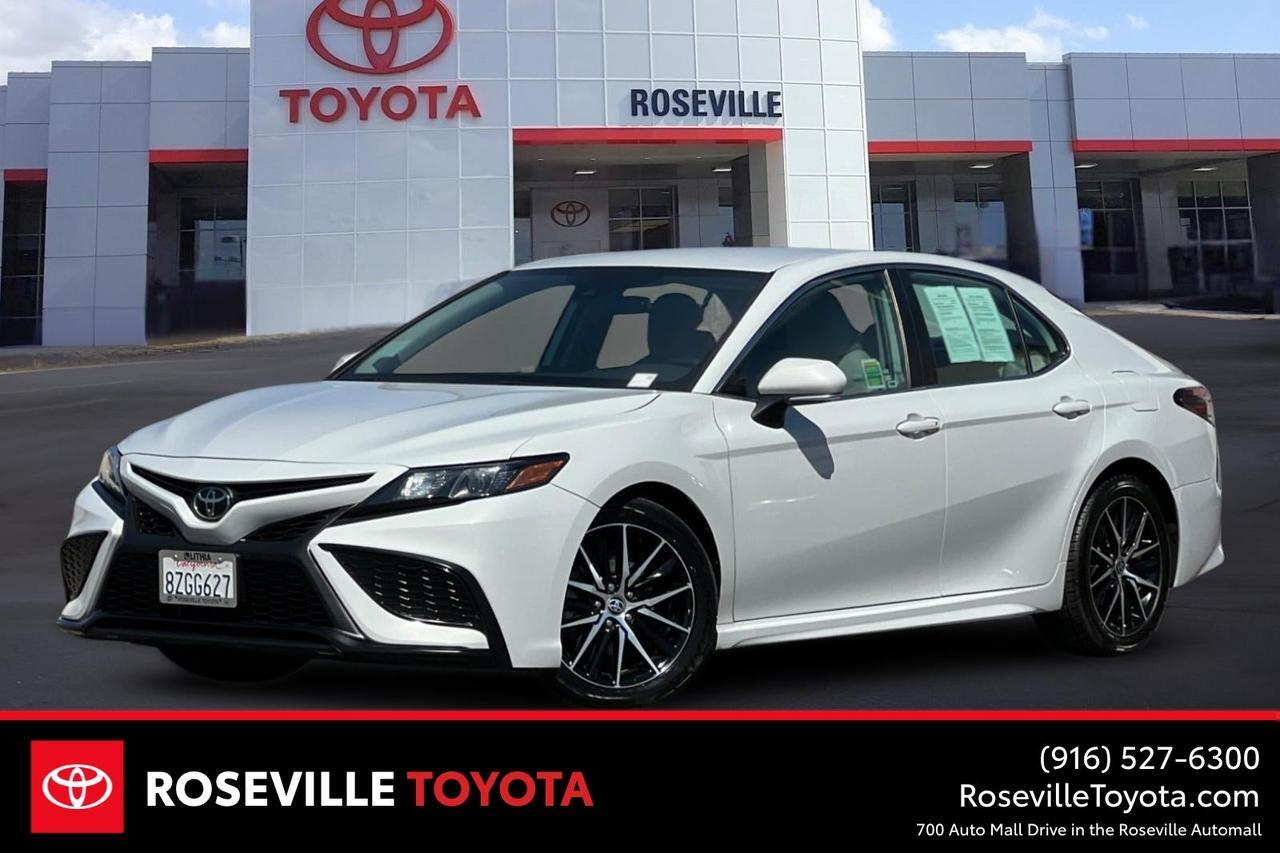 2022 Toyota Camry SE