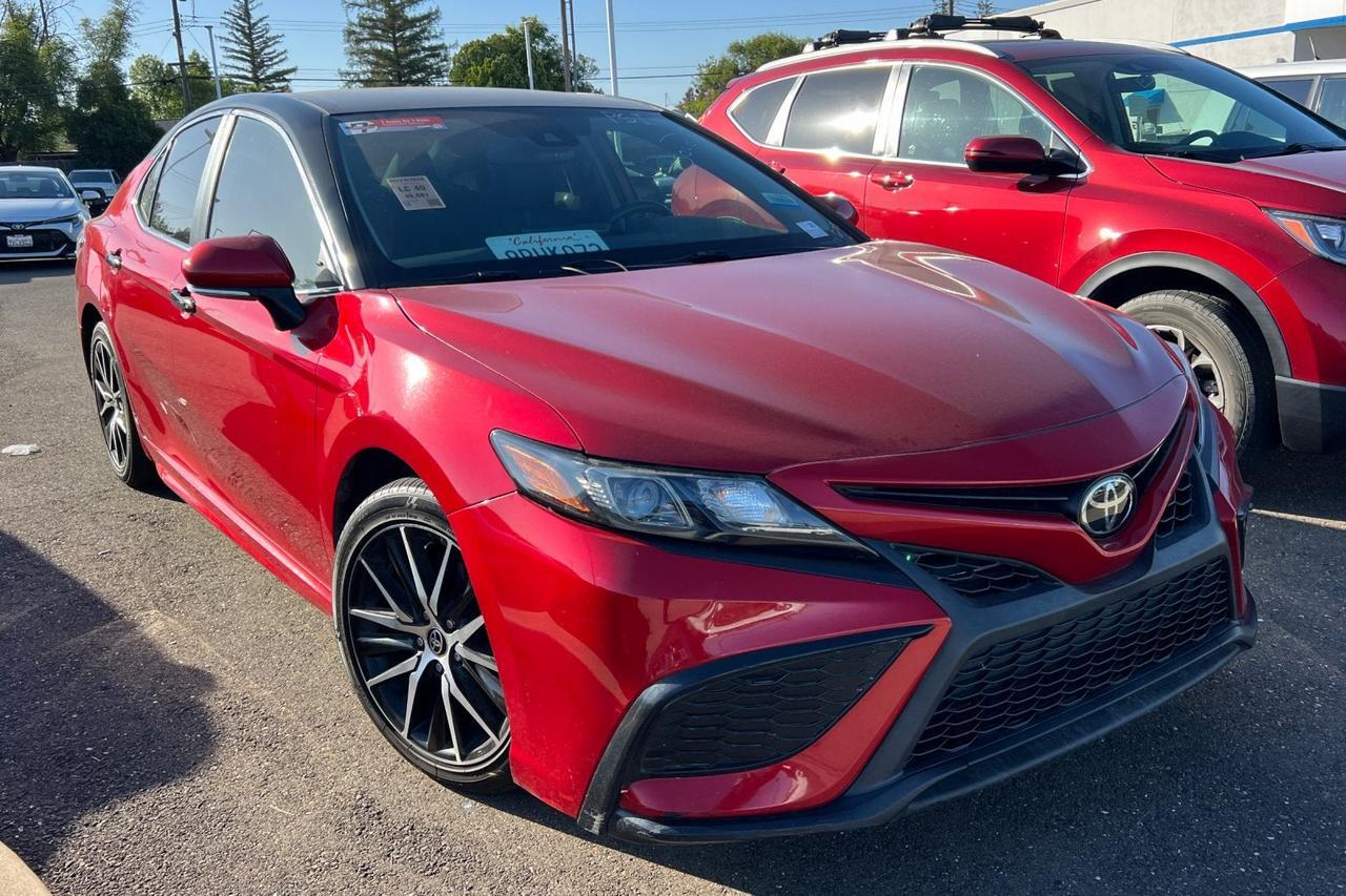 2022 Toyota Camry SE