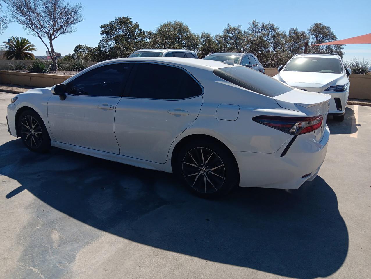 2022 Toyota Camry SE