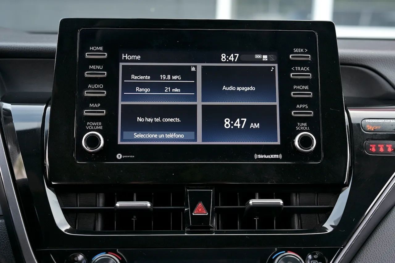 2022 Toyota Camry SE Sedan 4D Doral FL