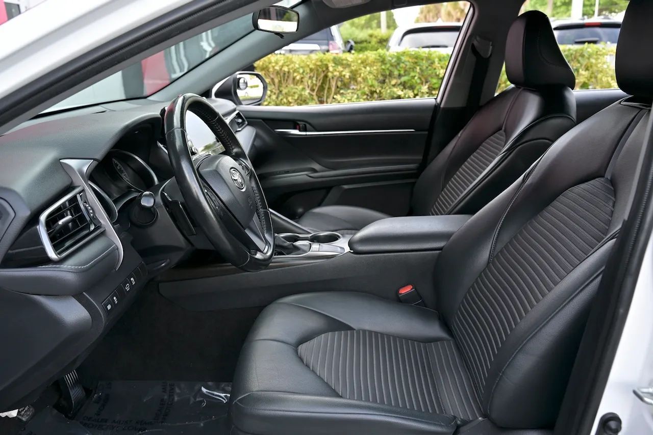2022 Toyota Camry SE Sedan 4D Doral FL