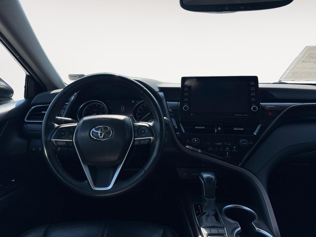 2022 Toyota Camry XLE, LEATHER HEATED SEATS, BLUETOOTH, WIFI CAPABLE, WIRELESS CHARGING PAD, KEYLESS ENTRY & START, CLEAN CARFAX 1-OWNER VEHICLE, THIS CAR IS CLEAN AND RELIABLE, DONT MISS THIS DEAL!!! Norfolk VA