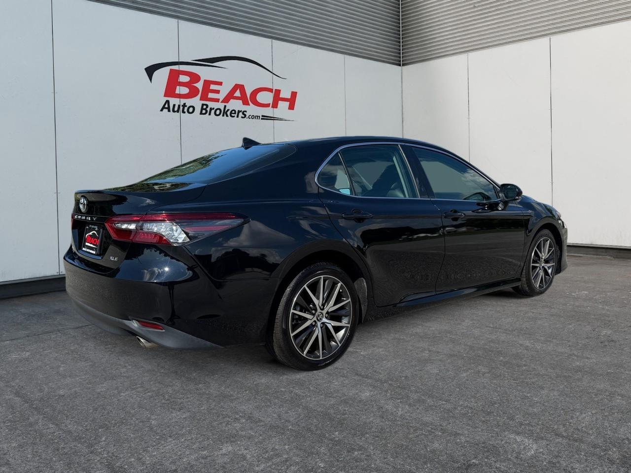 2022 Toyota Camry XLE, LEATHER HEATED SEATS, BLUETOOTH, WIFI CAPABLE, WIRELESS CHARGING PAD, KEYLESS ENTRY & START, CLEAN CARFAX 1-OWNER VEHICLE, THIS CAR IS CLEAN AND RELIABLE, DONT MISS THIS DEAL!!! Norfolk VA