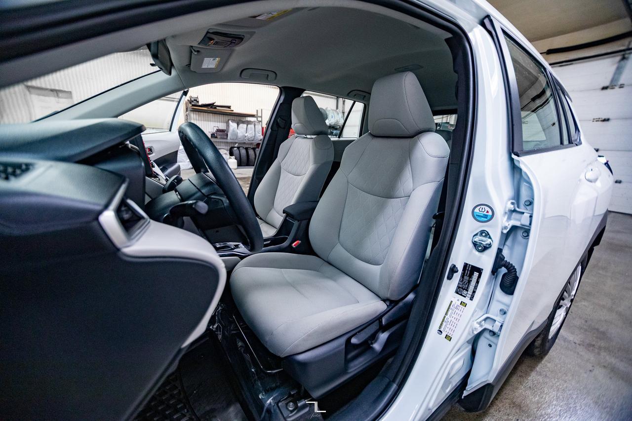 2022 Toyota Corolla Cross AWD L BCam Red Deer AB